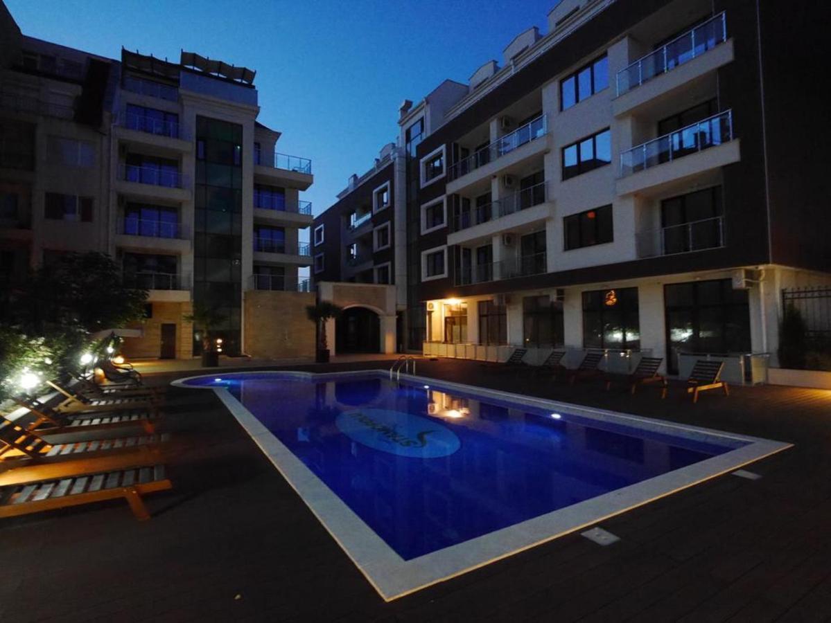 Apartments Stamopolu Lux With Pool View Primorsko Exterior photo